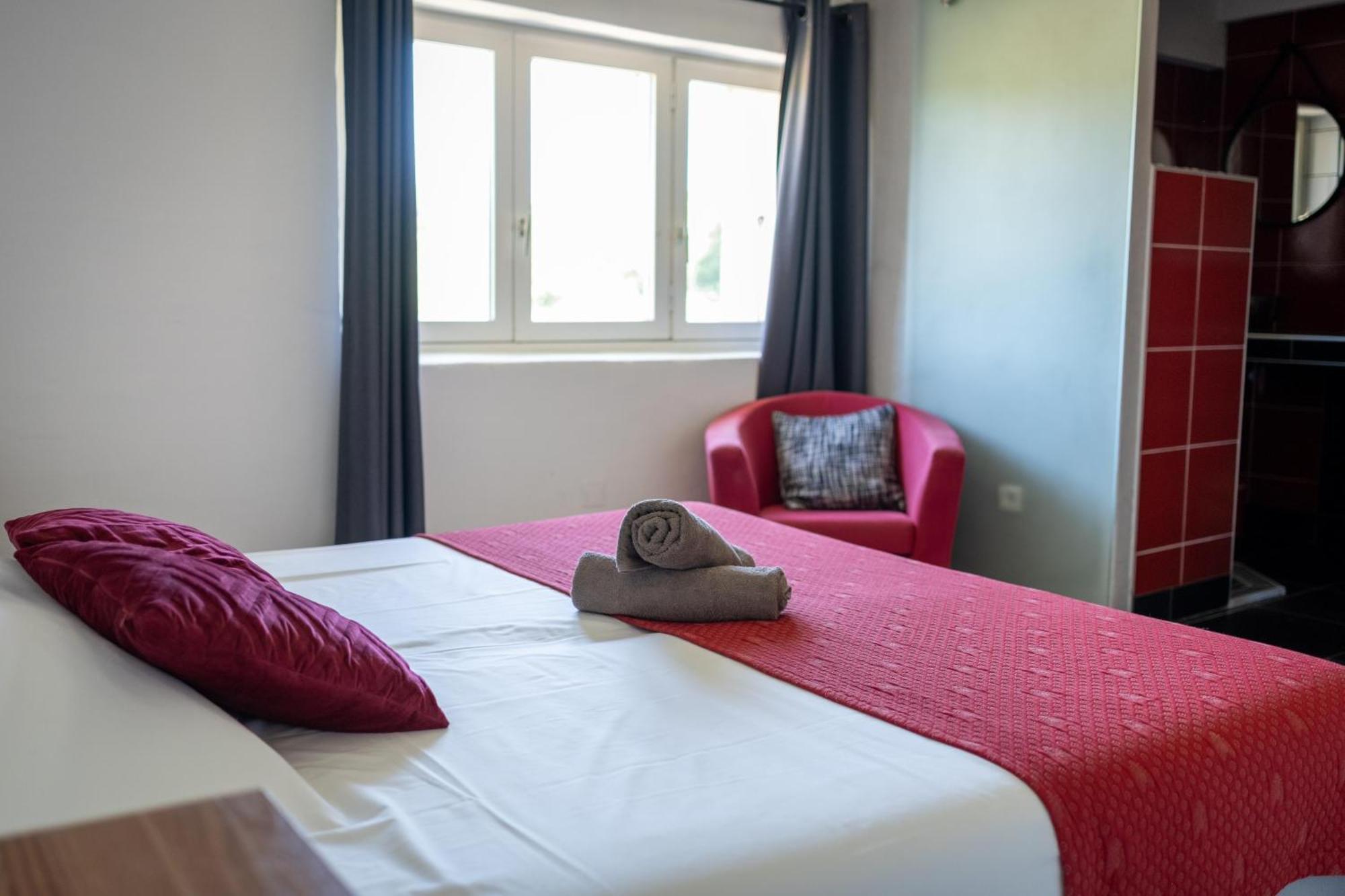 Le Vieux Platane Hotel Cairanne Buitenkant foto