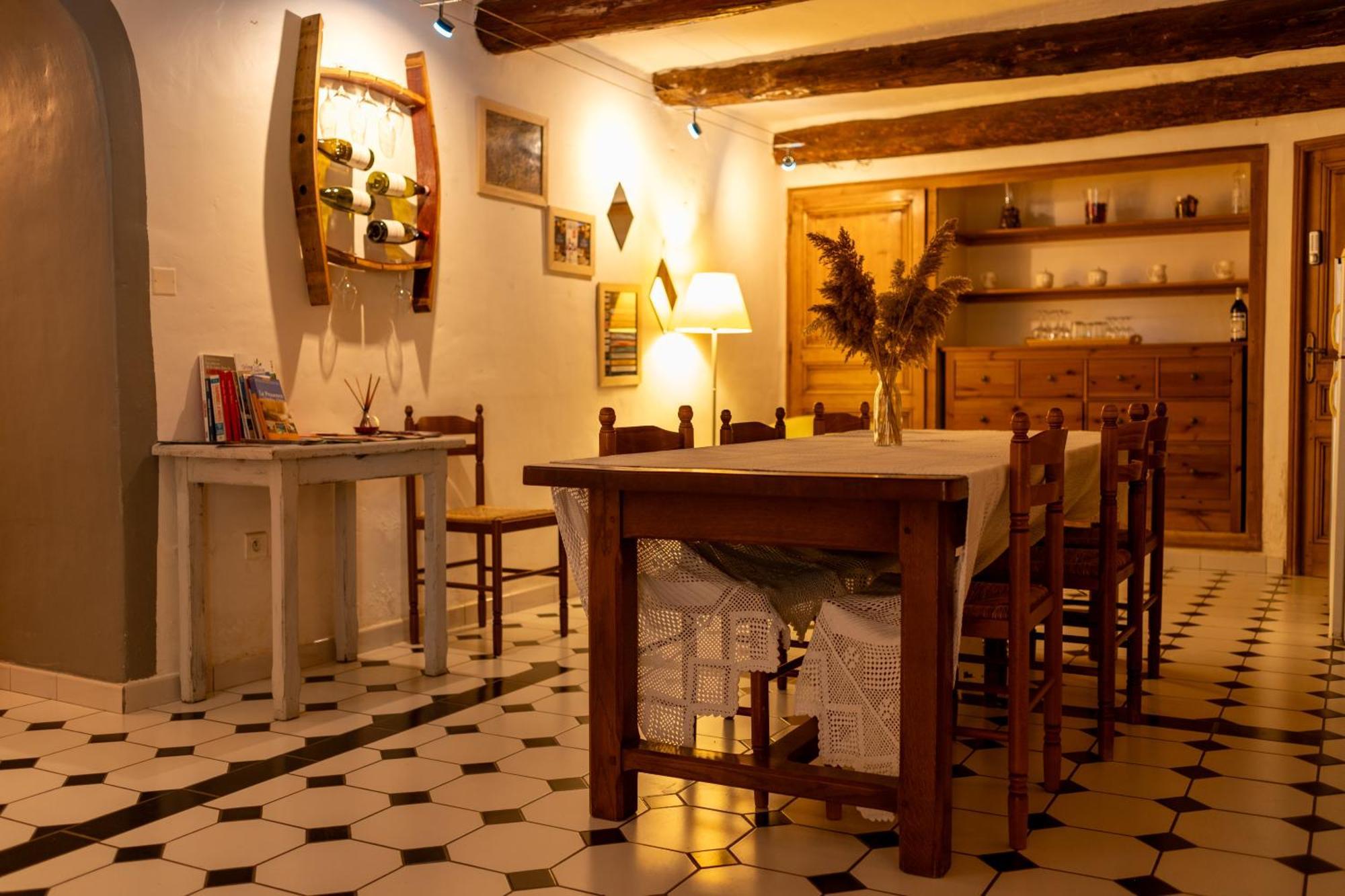 Le Vieux Platane Hotel Cairanne Buitenkant foto