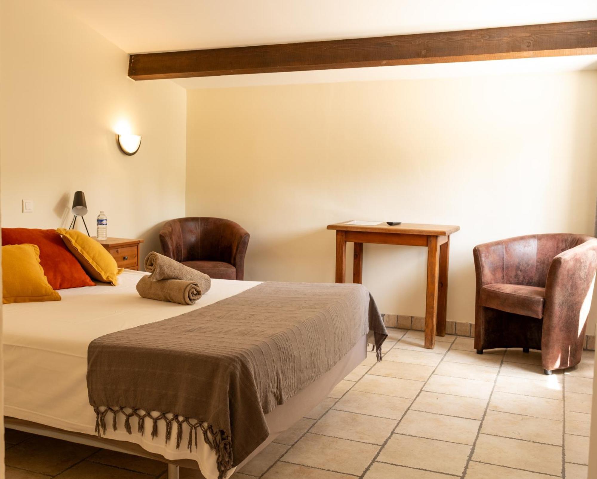 Le Vieux Platane Hotel Cairanne Buitenkant foto